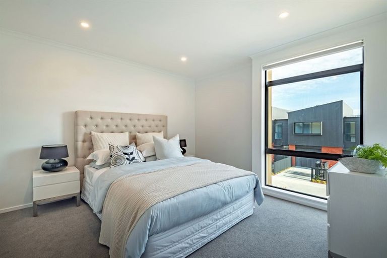 Photo of property in 3 Te One Place, Redwood, Christchurch, 8051