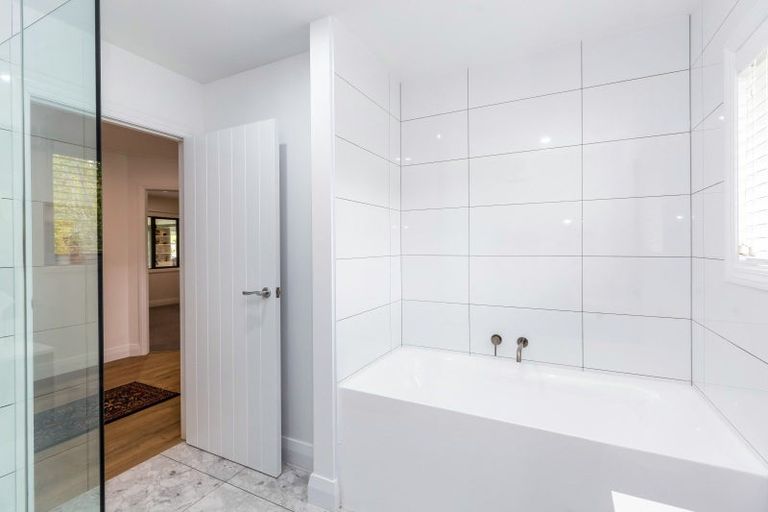 Photo of property in 95d Kuratawhiti Street, Greytown, 5794