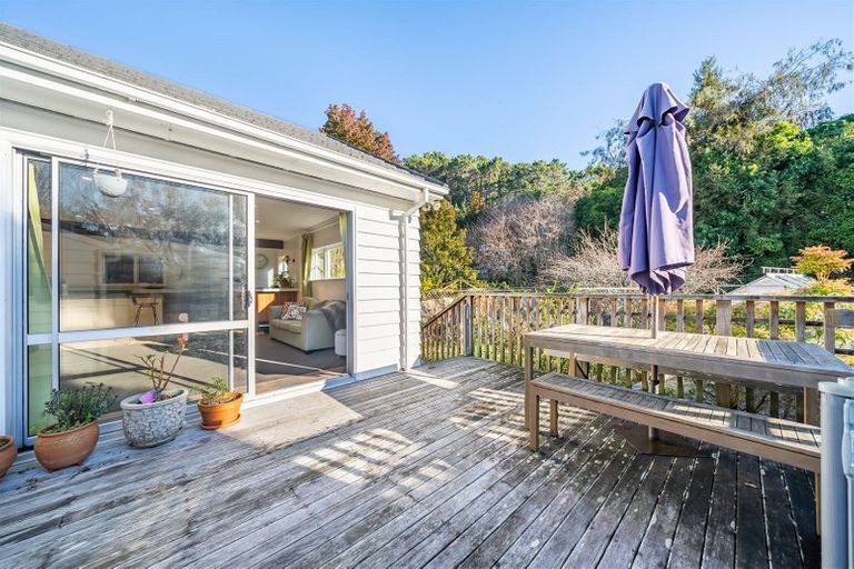 Photo of property in 86 Pinehaven Road, Pinehaven, Upper Hutt, 5019