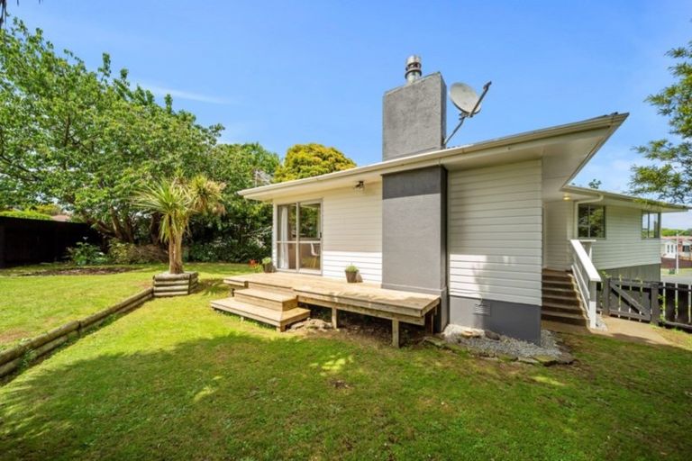 Photo of property in 16 Oleander Place, Bell Block, New Plymouth, 4312