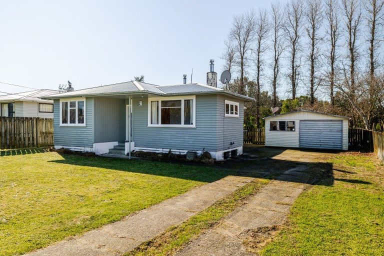Photo of property in 16 Hamilton Street, Pahiatua, 4910
