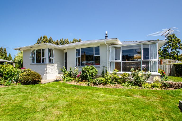 Photo of property in 12 Lambert Street, Abbotsford, Dunedin, 9018