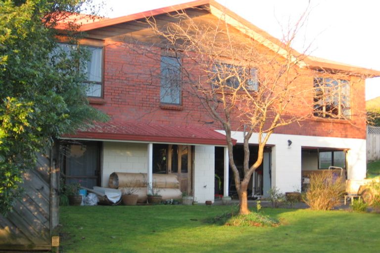 Photo of property in 12 Silhouette Way, Western Heights, Hamilton, 3200