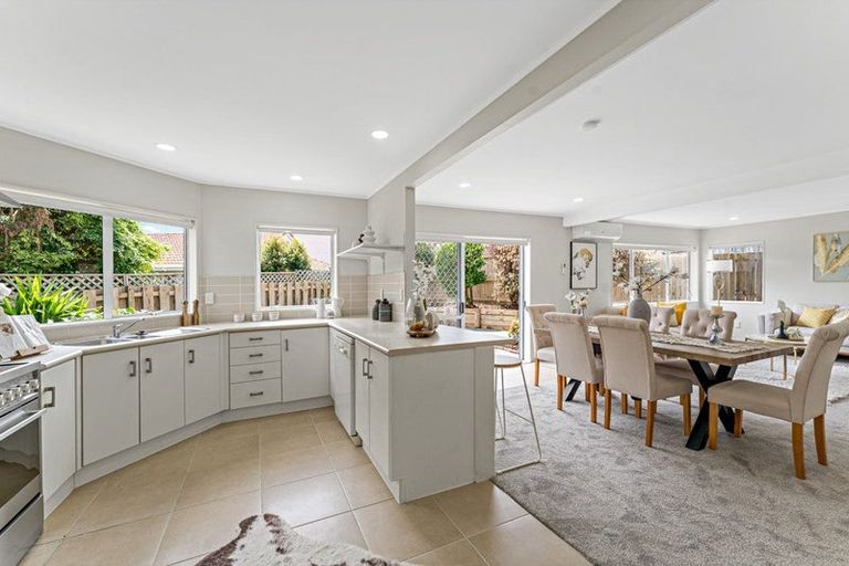 Photo of property in 4/15 Edendale Road, Somerville, Auckland, 2014