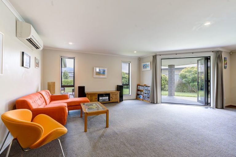 Photo of property in 25 Aquila Crescent, Rototuna North, Hamilton, 3210