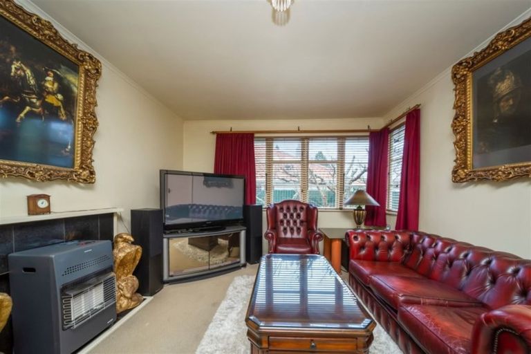 Photo of property in 68 Parsons Street, Frankleigh Park, New Plymouth, 4310