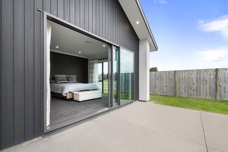 Photo of property in 170 Shirriffs Road, Awapuni, Palmerston North, 4412
