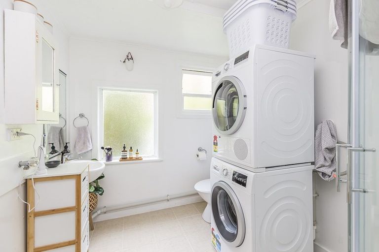 Photo of property in 175 The Ridgeway, Kingston, Wellington, 6021