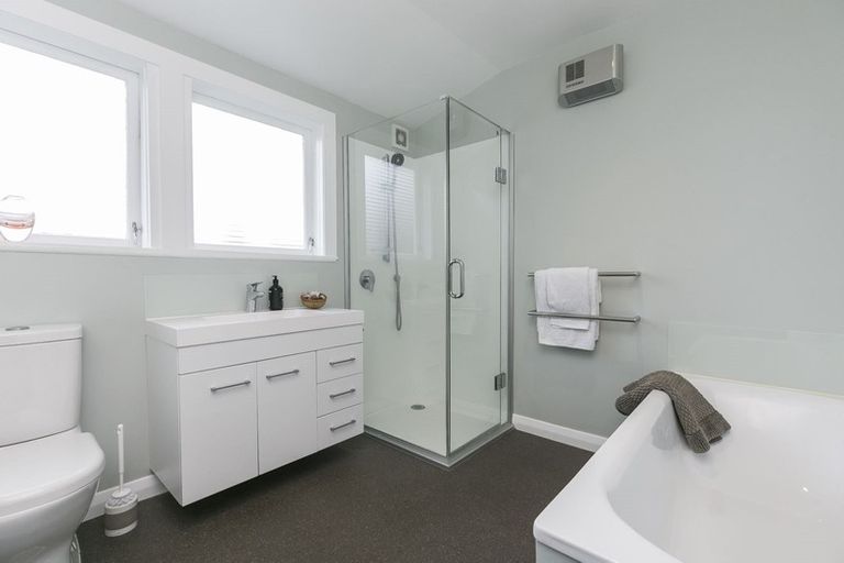 Photo of property in 18 Hauraki Street, Karori, Wellington, 6012