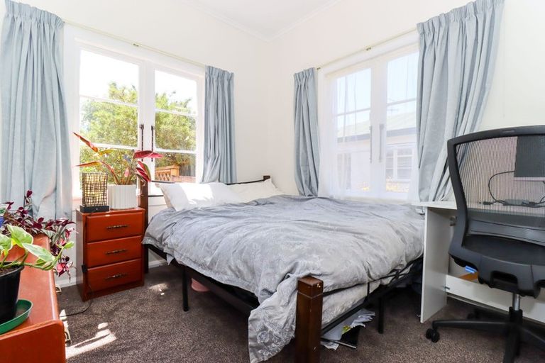 Photo of property in 102 Manawatu Street, Hokowhitu, Palmerston North, 4410