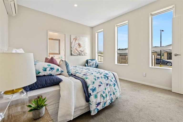 Photo of property in 18 Raymond Grace Avenue, Huapai, Kumeu, 0810