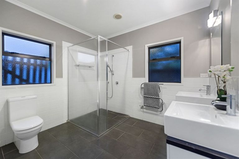 Photo of property in 32 Somerton Drive, Huntington, Hamilton, 3210