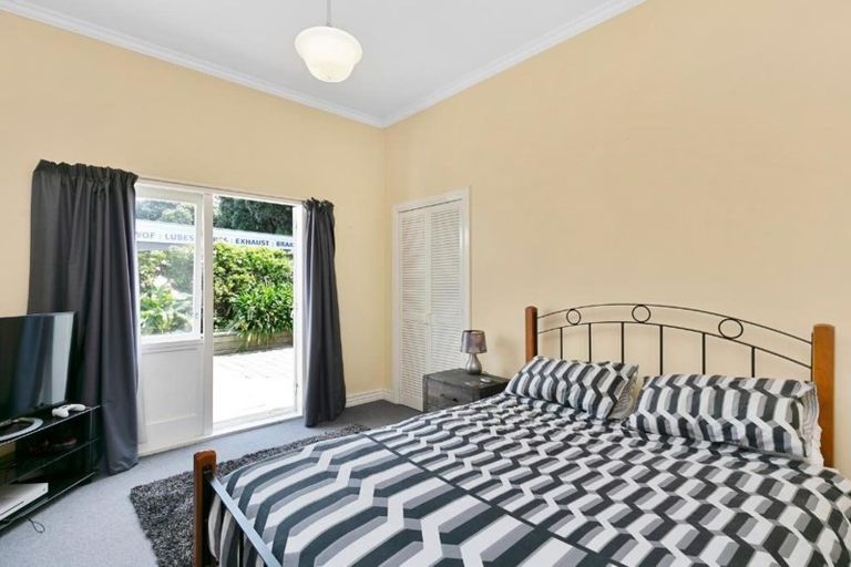 Photo of property in 30 Luxford Street, Berhampore, Wellington, 6023
