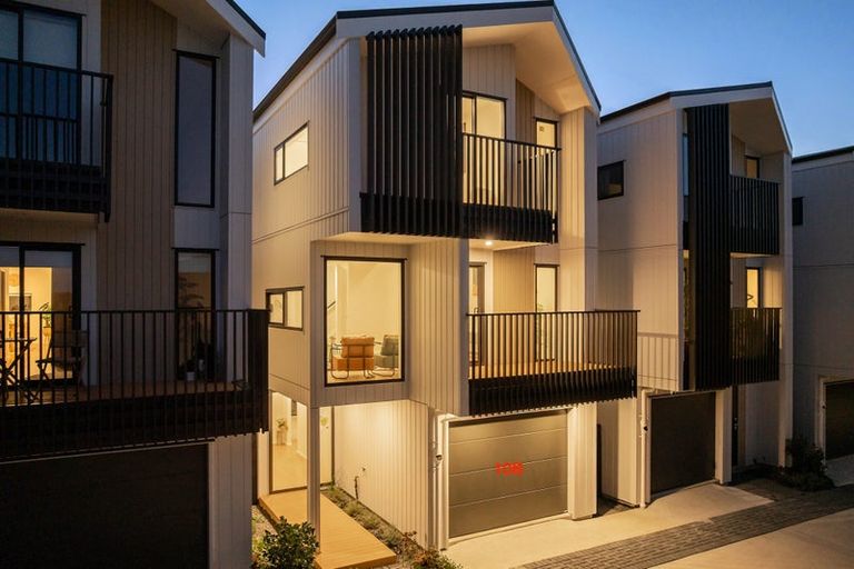 Photo of property in 10b White Heron Drive, Massey, Auckland, 0614