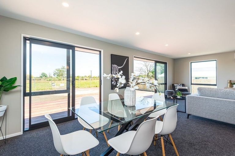 Photo of property in 27 Willryan Avenue, New Brighton, Christchurch, 8083