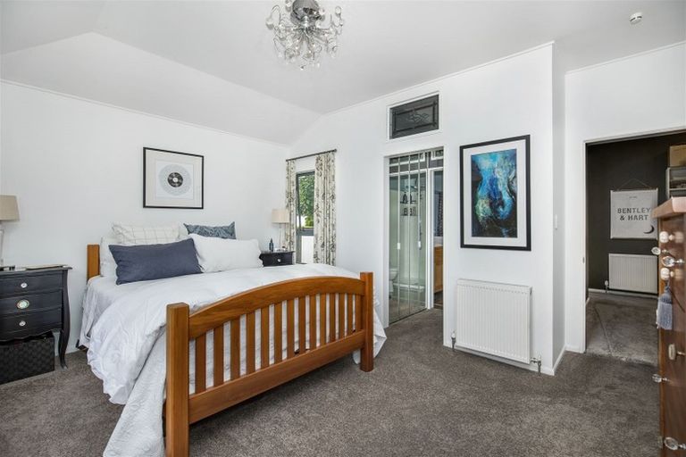 Photo of property in 8 Bushlands Place, Opaheke, Papakura, 2113