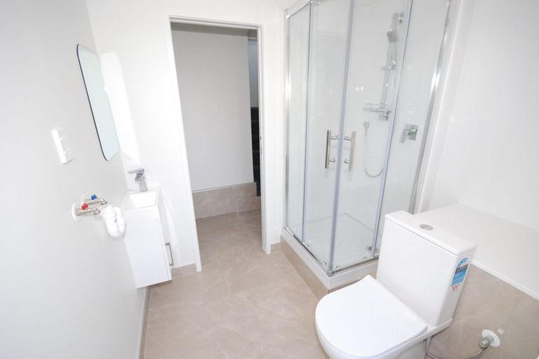 Photo of property in 2/52 Cherry Road, Bucklands Beach, Auckland, 2014