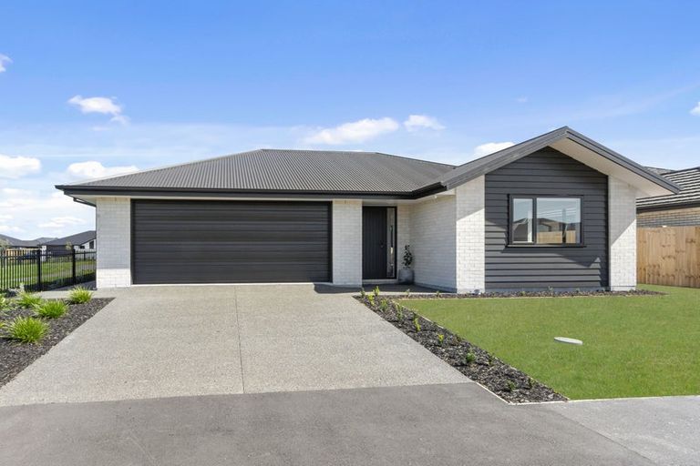 Photo of property in 30 Selfe Crescent, Burwood, Christchurch, 8083