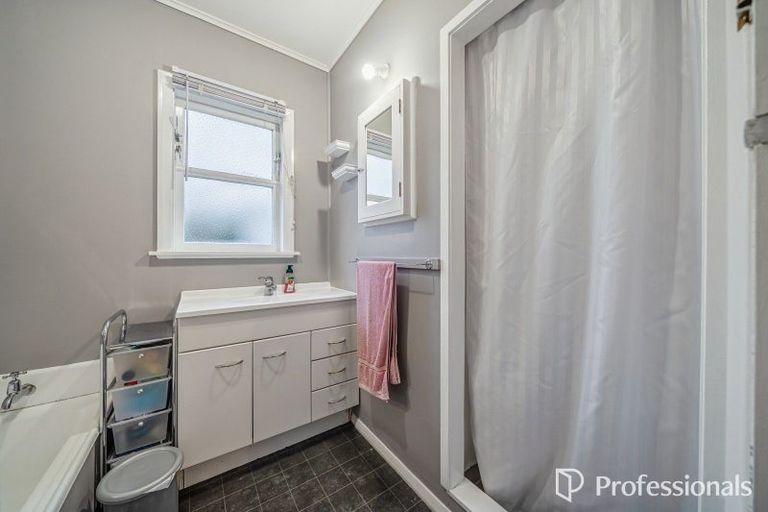 Photo of property in 2 Short Street, Wainuiomata, Lower Hutt, 5014