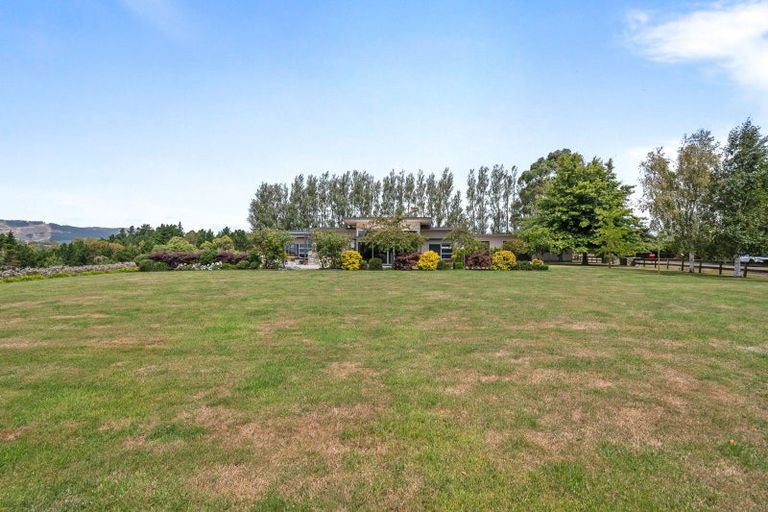 Photo of property in 14 Branksome Place, Aokautere, Palmerston North, 4471