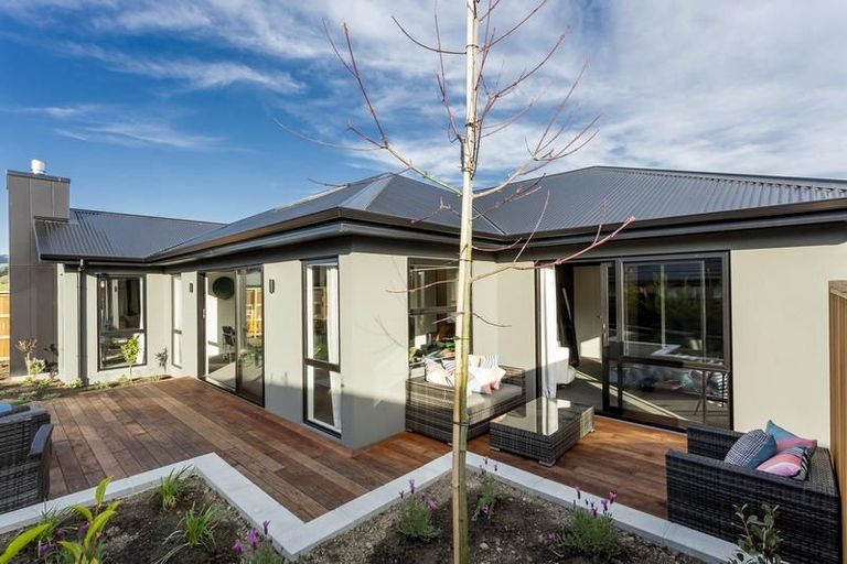 Photo of property in 16 Owhiro Avenue, Mosgiel, 9024