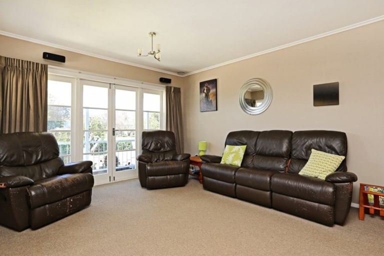 Photo of property in 53 Napier Street, Jervoistown, Napier, 4112