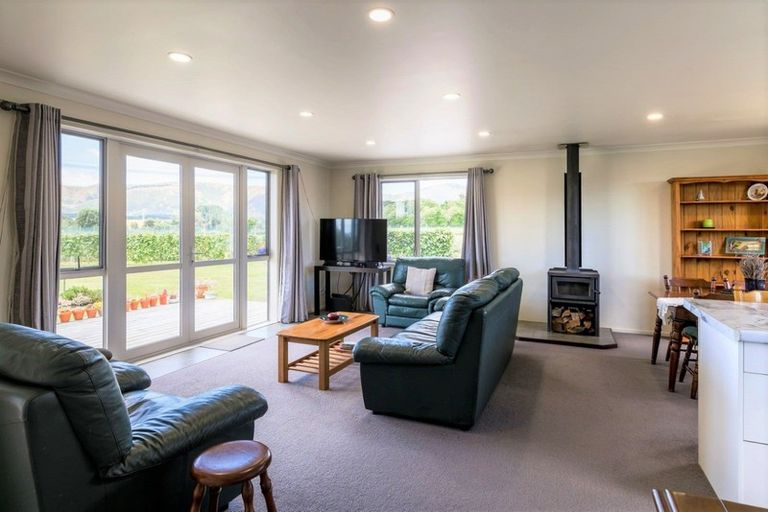 Photo of property in 15a Bovis Street, Shannon, 4821