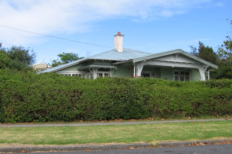 Photo of property in 8 Beresford Street, Bayswater, Auckland, 0622