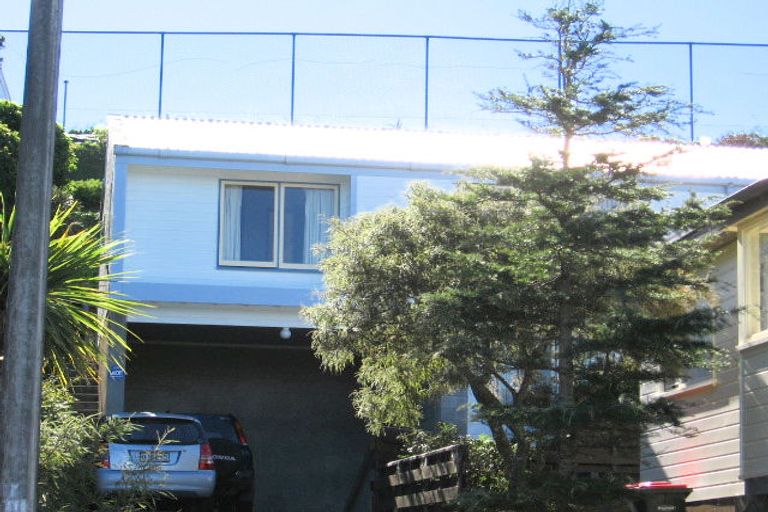 Photo of property in 72 Lohia Street, Khandallah, Wellington, 6035