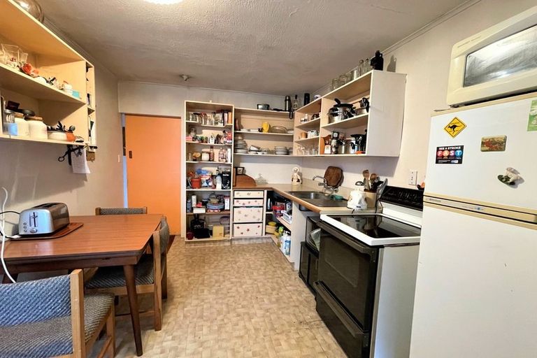 Photo of property in 7 Burns Street, Owaka, 9535