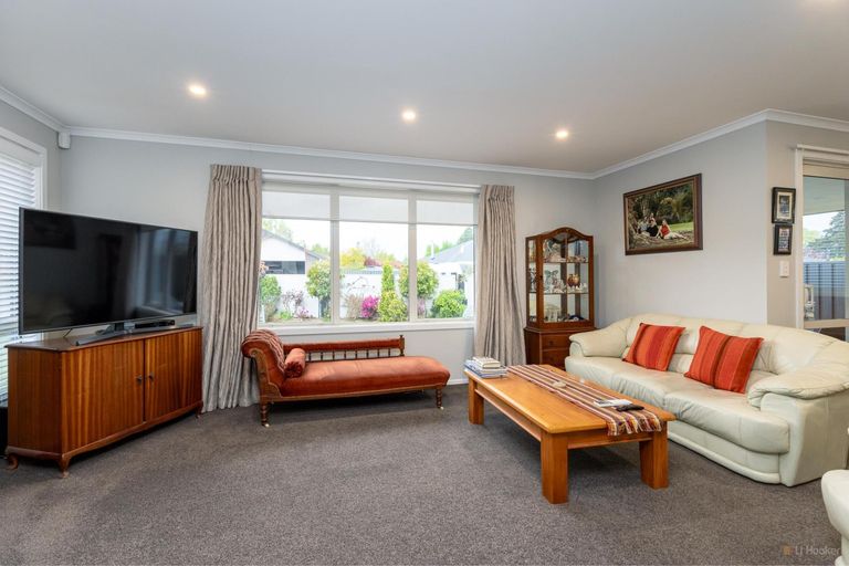 Photo of property in 16 Tancred Street, Geraldine, 7930