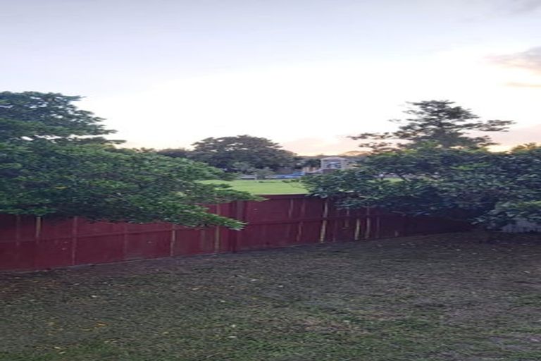 Photo of property in 2/147 Gills Road, Half Moon Bay, Auckland, 2014