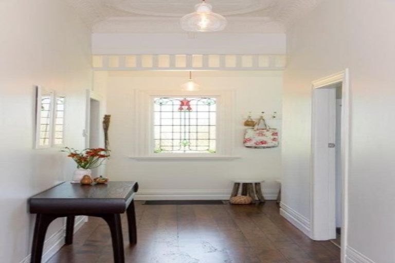 Photo of property in 32 Herbert Road, Mount Eden, Auckland, 1024