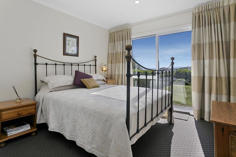 Photo of property in 9 Highland Drive, Acacia Bay, Taupo, 3385