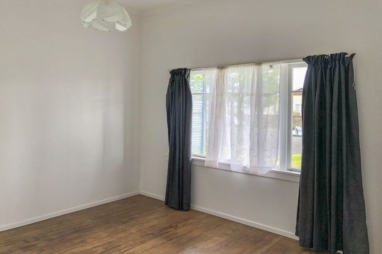 Photo of property in 15 White Street, Whanganui East, Whanganui, 4500