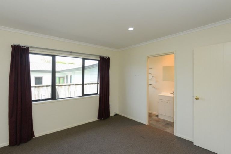 Photo of property in 6b Windsor Terrace, Taradale, Napier, 4112