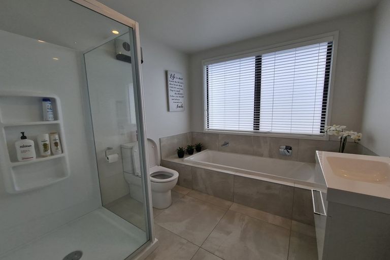 Photo of property in 43a Saint Pauls Drive, Brookfield, Tauranga, 3110