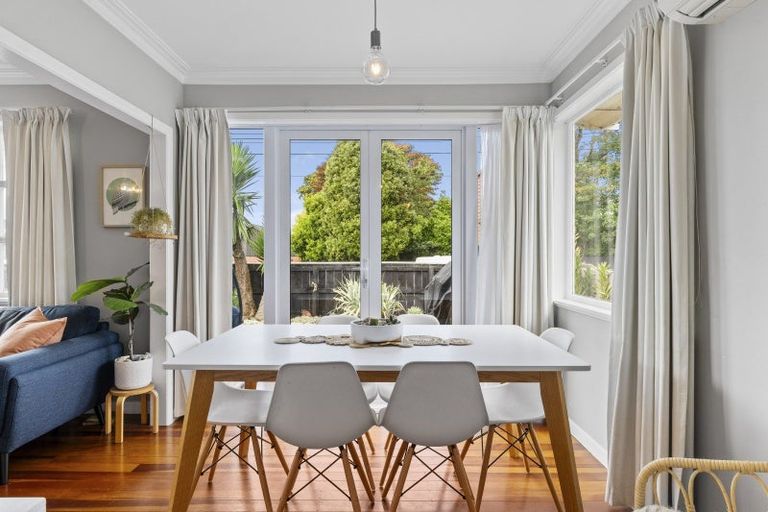 Photo of property in 408a Carrington Street, Upper Vogeltown, New Plymouth, 4310