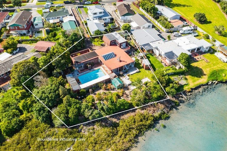 Photo of property in 7 Riverina Avenue, Pakuranga, Auckland, 2010