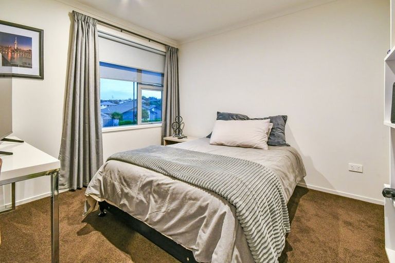 Photo of property in 19 Raithburn Terrace, Pokeno, 2402