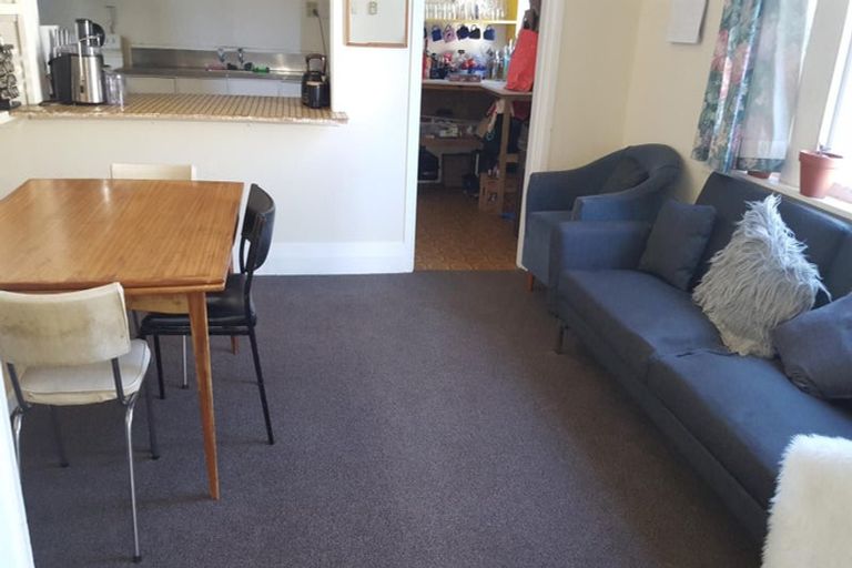 Photo of property in 31 Hay Street, Oriental Bay, Wellington, 6011