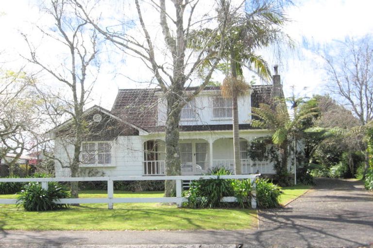 Photo of property in 97 Robinson Road, Whitianga, 3510