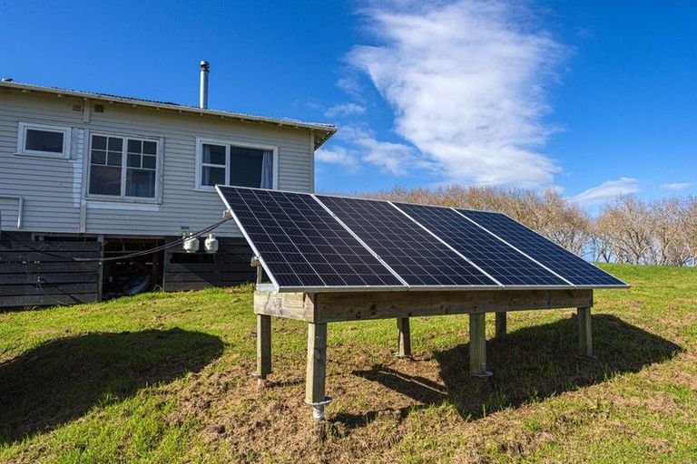 Photo of property in 228 Petley Road, Paparoa, 0571