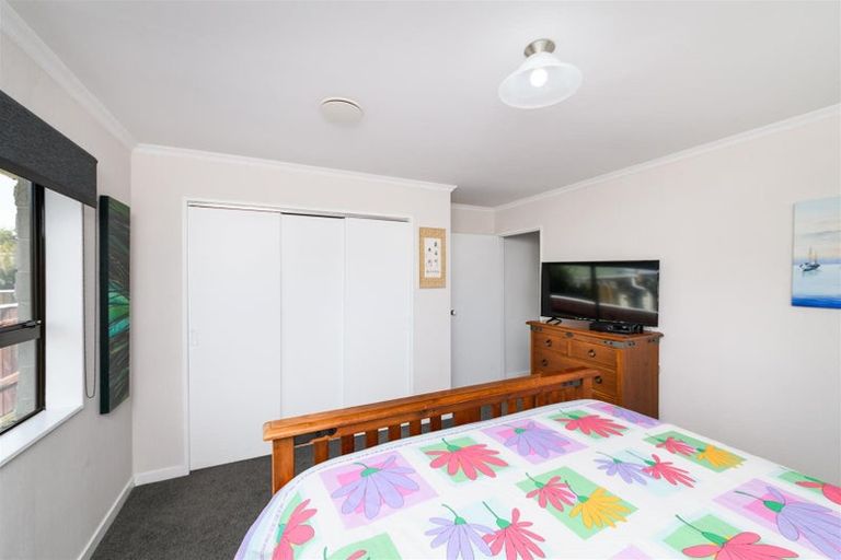 Photo of property in 7b Humphrey Street, Marton, 4710