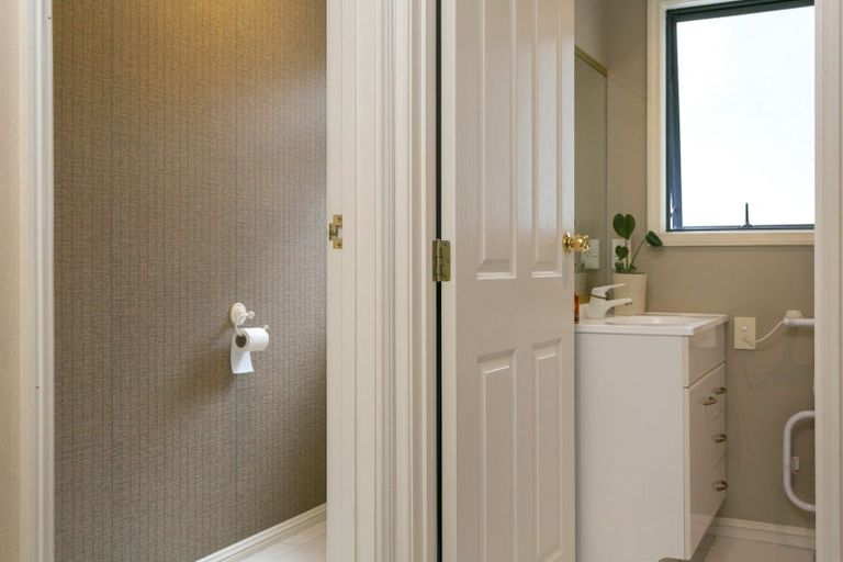 Photo of property in 9 Sunset Street, Hilltop, Taupo, 3330