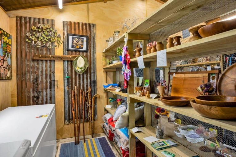 Photo of property in 20 Dudley Road Lower, Inglewood, 4386