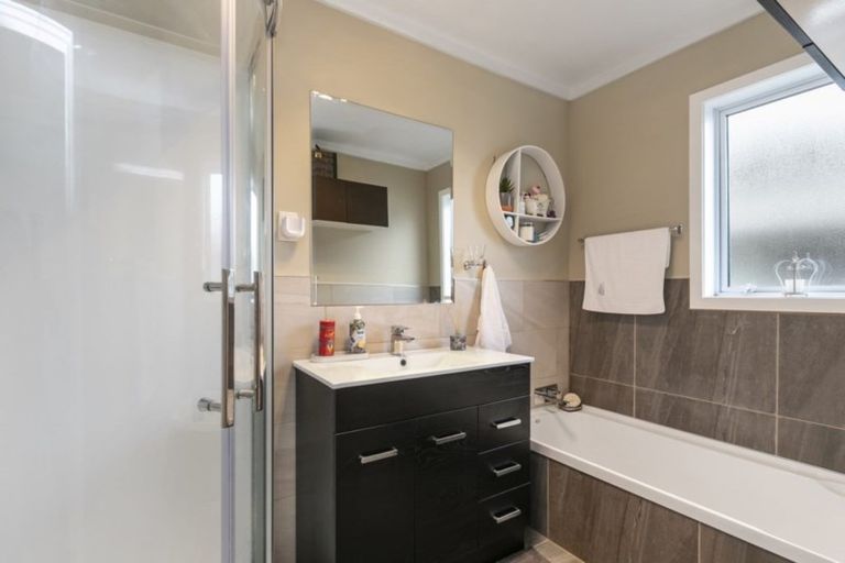 Photo of property in 261 Naenae Road, Naenae, Lower Hutt, 5011