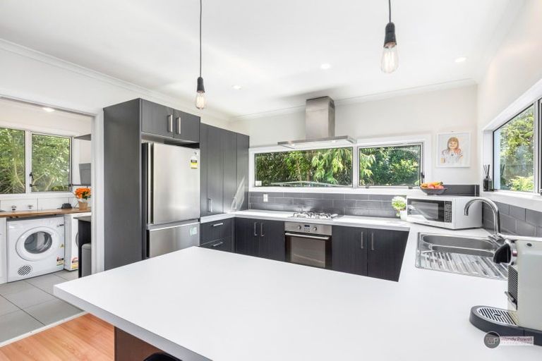 Photo of property in 4f Banksia Grove, Maungaraki, Lower Hutt, 5010