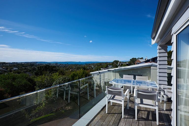 Photo of property in 68 Matipo Road, Te Atatu Peninsula, Auckland, 0610