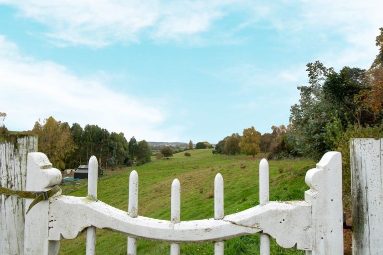 Photo of property in 100 Halcombe Road, Feilding, 4775